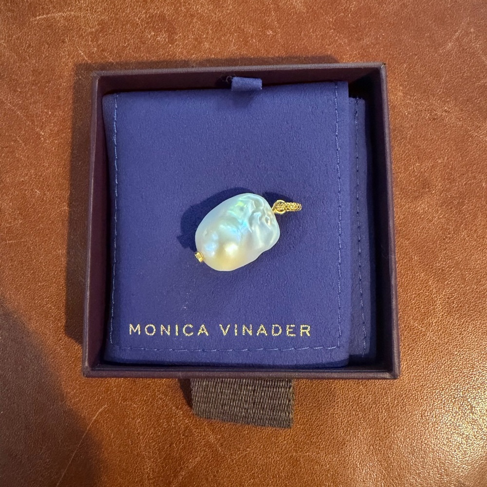 MONICA VINADER Large Baroque Pearl Pendant Charm 18K Gold Vermeil - Picture 6 of 9